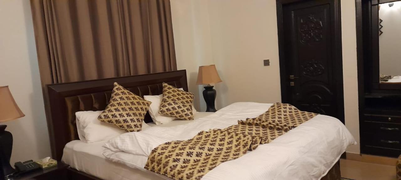 Cloud Way Hotel Naran Buitenkant foto